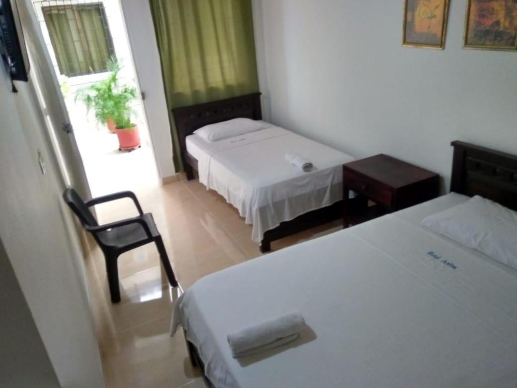 Hotel Anita Puerto Berrio Kültér fotó